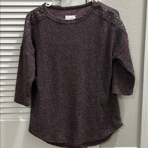 New York Laundry Ribbed Sweater with Studded Shoulders - Purple